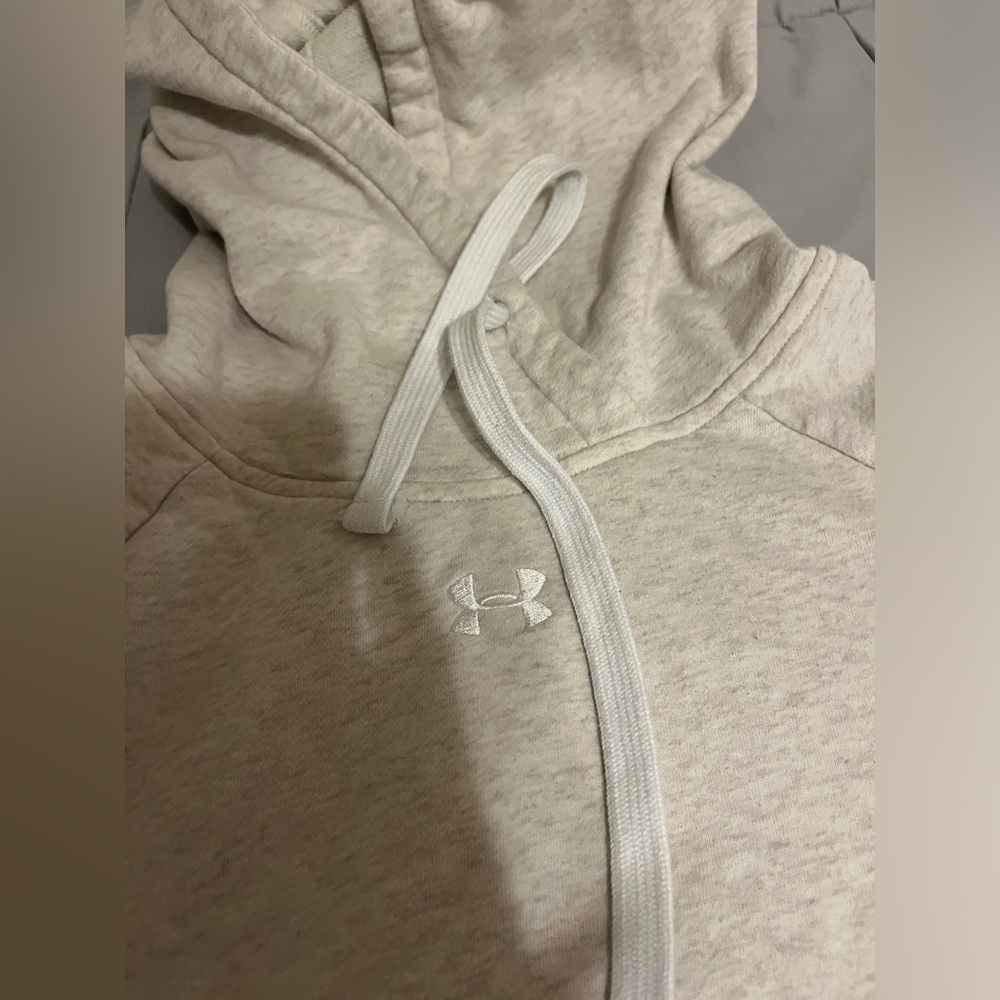 women’s under armour hoodie